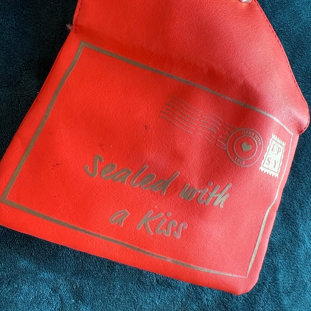 Valentine’s Day Ipsy Red Kiss Pouch - Picture 2 of 4